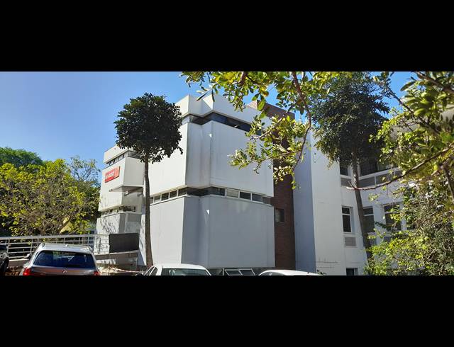 404M² OFFICE TO LET IN LA LUCIA RIDGE